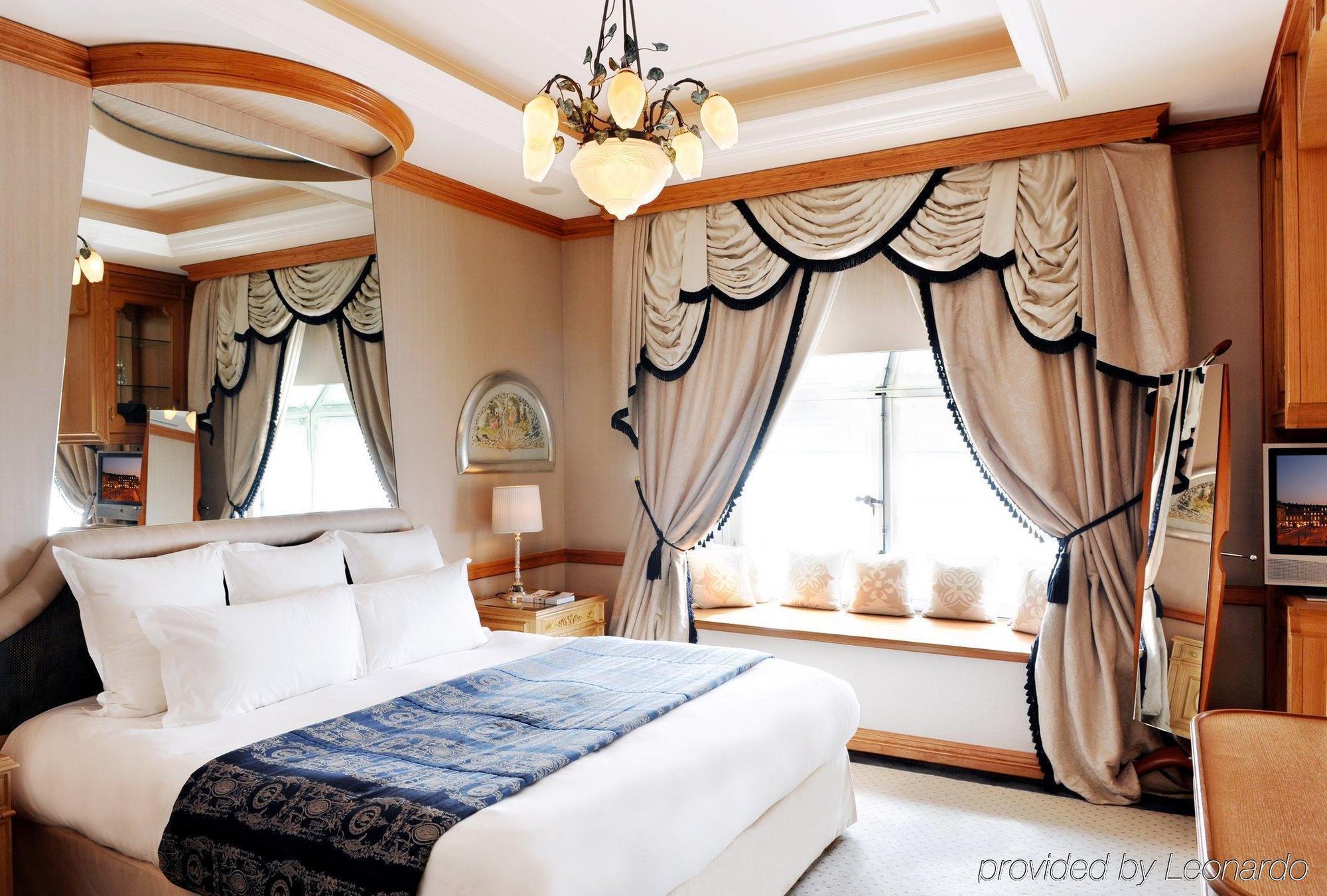 Hotel De Vendome Paris Room photo